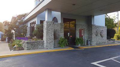 Americourt Hotel