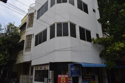 Great Guest House-White Town