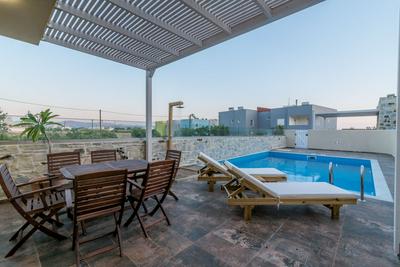 Elmara Luxury Villa 1 - Next to the Beach
