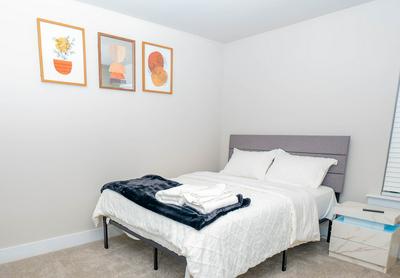 Modern Home near Plaza Midwood