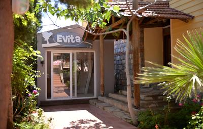 Evita Apart Hotel