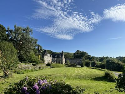 Maes Y Neuadd Country House