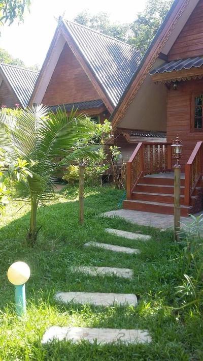 Himawari Restaurant & Cottage