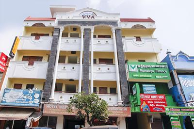 SPOT ON 49828 Hotel Meenakshi