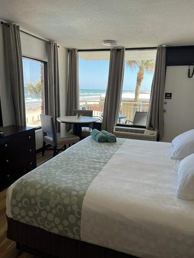 Flamingo Inn Beachfront