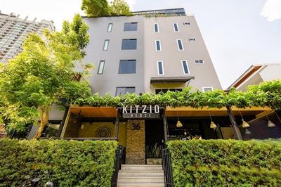 Kitzio House Hotel