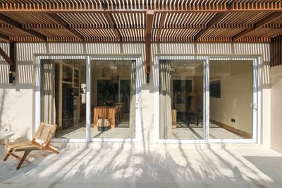 Perempuan Villas Pererenan