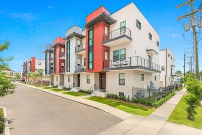 New Townhouse with 2 Balconies