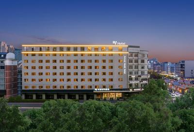 Byland World Hotel