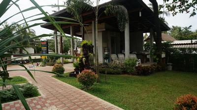 Lanta Intanin Resort