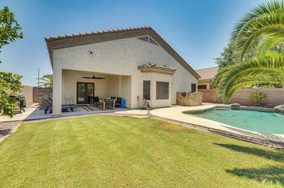 Heated Pool & Yard: Gilbert Getaway!