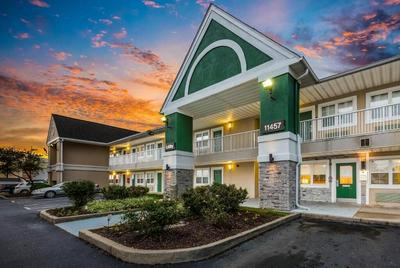 Siegel Select Cincinnati Sharonville