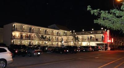 Quarterdeck Motel