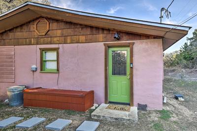 'cabana Luna' Cabin w/ Deck, Swing & Fire Pit!