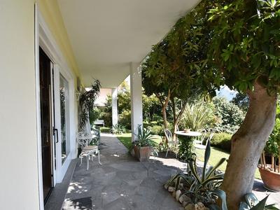 Chalet by Lake Maggiore With Garden Views