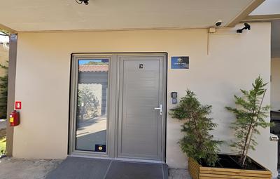 Lemon Tree Suites Near ATH Airport