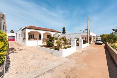 2330 Villetta Marilena by Barbarhouse