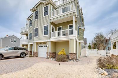 Long Beach Island Townhome w/ Rooftop Deck & Grill