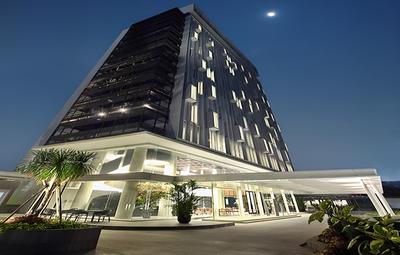 Ra Premiere Simatupang