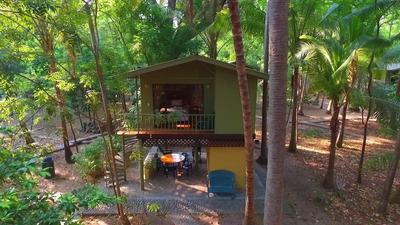 Puerto Barillas Marina & Lodge