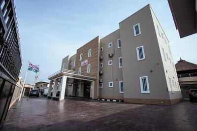 Londonian Hotel & Suites