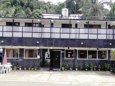 Western Highway Lodge