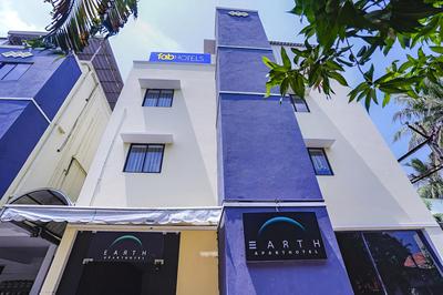 Fabhotel Earth