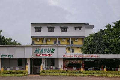 OYO 22066 Hotel Mayur