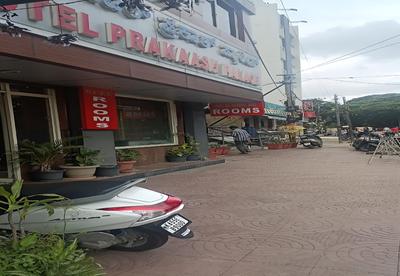 Hotel Prakaash Palace