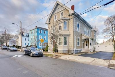 Pet-friendly Salem Apartment w/ Shared Deck!