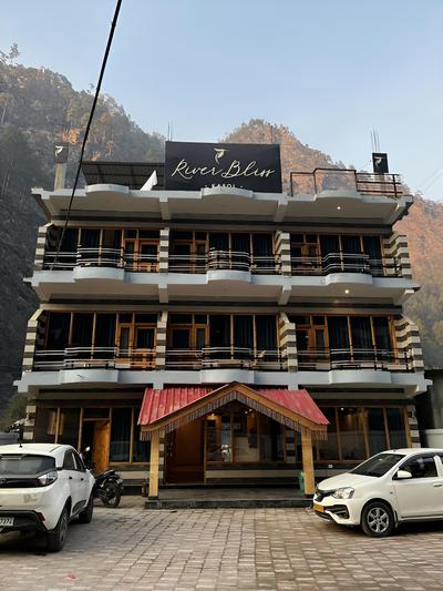 Hotel Mid Orchard Kasol (Riverside)