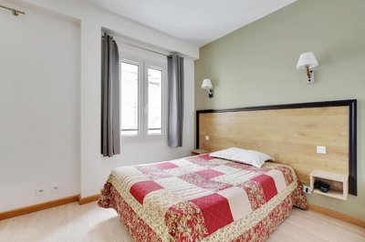 Hôtel Dauphine-Dijon Gare-Self Check In