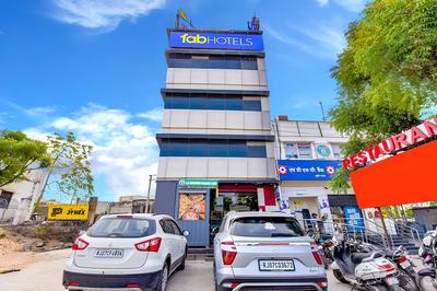 FabHotel Dosa Plaza