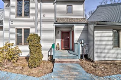 Poconos Retreat w/ Pool & Deck, Near Lake Harmony!