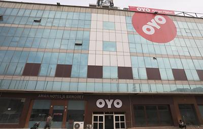 OYO 19664 Aman Hotel