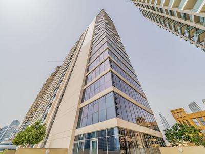 Art-inspired apartment amidst Downtown Dubai