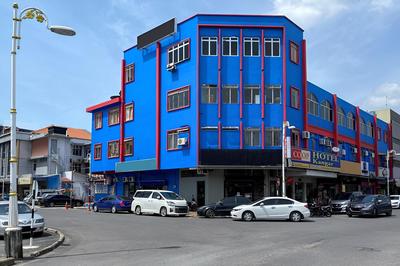 Super OYO 90039 Coop Hotel Kangar