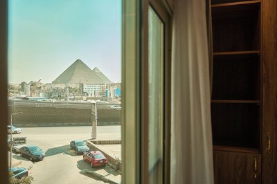 New Gold's Pyramids Hotel