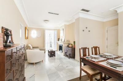 Confortable Apartment With 2 Bedrooms in Excellent Location. San Isidoro