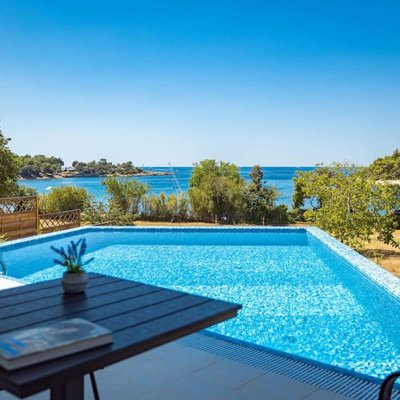 Villa Lavanda - Seaside Luxury Villa for 8 Guests