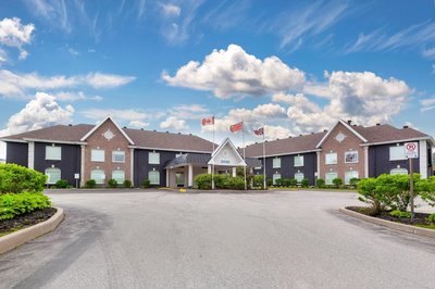 Quality Inn and Suites Oakville-Mississauga