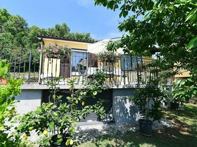 Charming Holiday Home With Terrace and Garden - One Bedroom Holiday Home