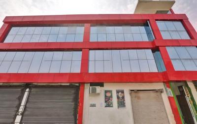 Goroomgo Aditya Grand Lucknow