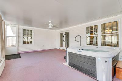 Pensacola Home w/ Private Hot Tub: 4 Mi to Beach!