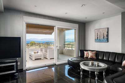 Euphoria Seaview Residences with Shared Pool by Konnect