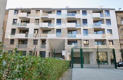 Downtown family apartment by FirstHost