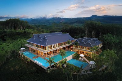 Three-Colored Cloud River Resort VILLA