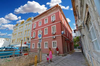 Apartment 1673