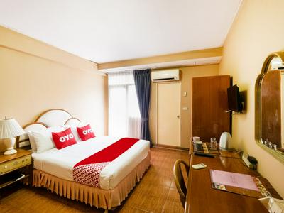 OYO 870 12 PM Bangkok