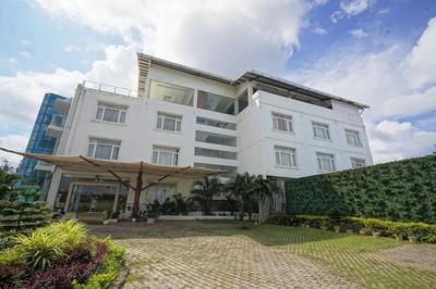 Hotel Blue Waves Private Limited